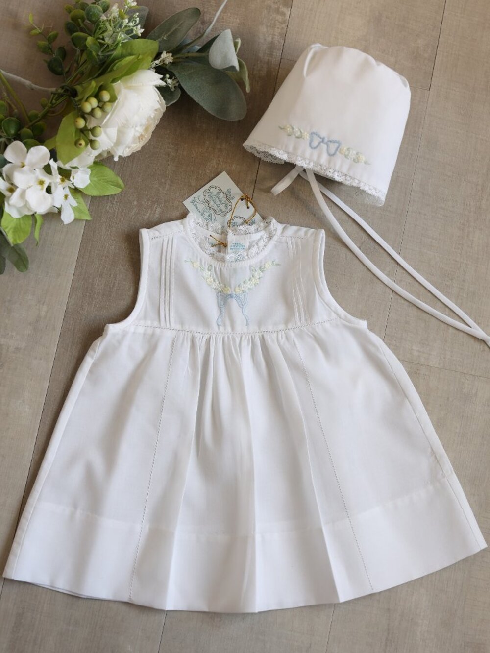 White Heirloom Dress & Bonnet Set Embroidery RARE DESIGN Feltman Brothers  NWT